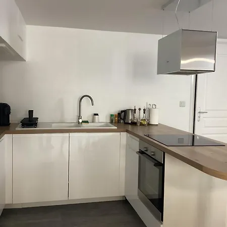 Апартаменты Bel Renove - Place Du Palais Avec Parking