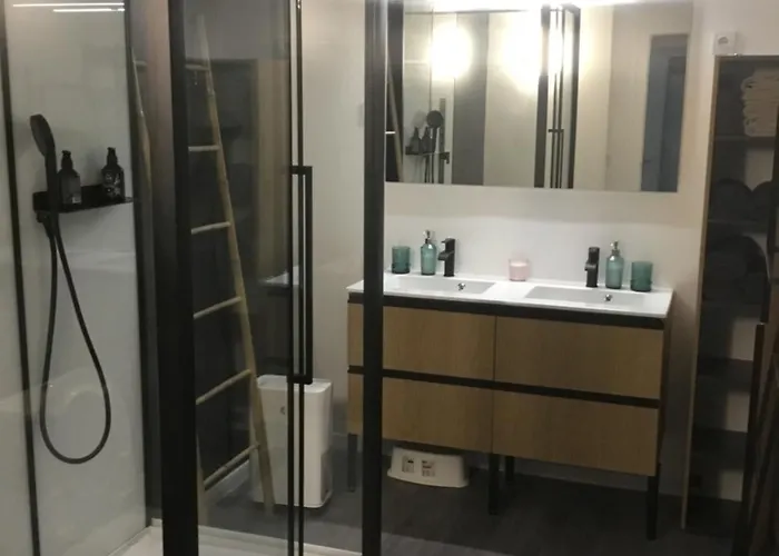 Bel Renove - Place Du Palais Avec Parking *