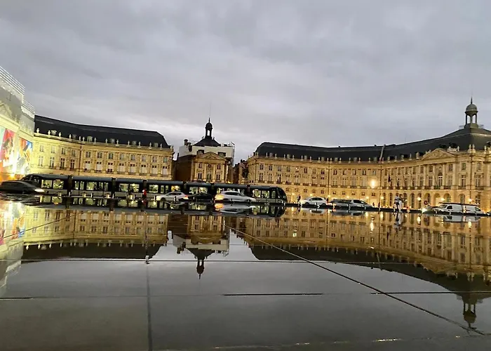 Bel Renove - Place Du Palais Avec Parking *