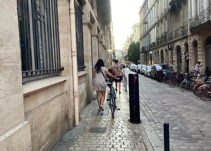 아파트 Bel Renove - Place Du Palais Avec Parking 보르도